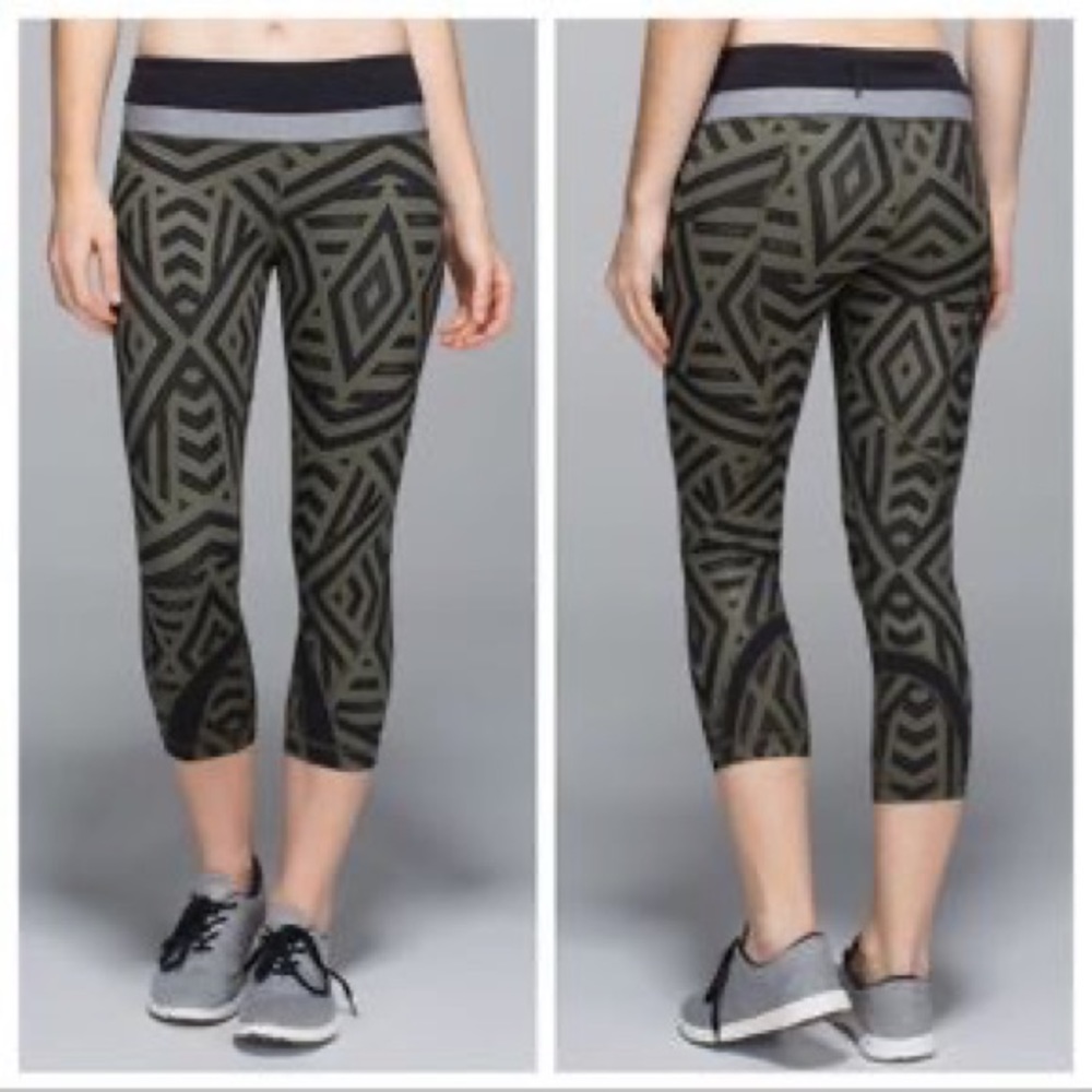 Lululemon Run: Inspire Crop, Size 8, Chevron Shuffle Green